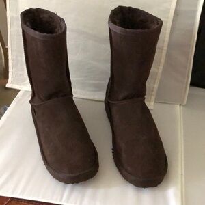 𝅺ARIZONA brown suede ankle faux fur lined boots 7